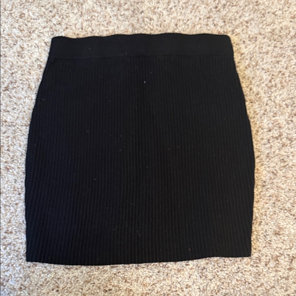 Black Ribbed Pencil Skirt